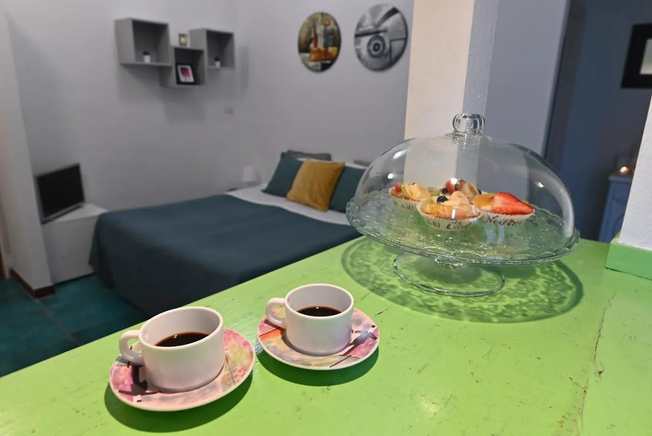 Apartment Izzhome City Love Cagliari Italy