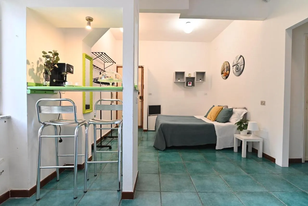 Apartment Izzhome City Love Cagliari Italy